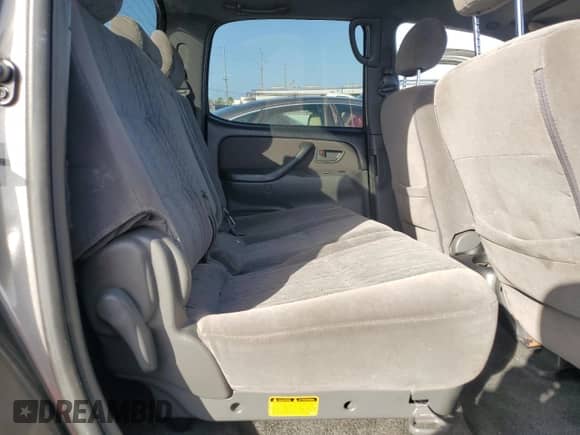 2006 Toyota Tundra Limited z VIN 5TBET38196S544331, wystawiony jako Copart lot #81961585 z przebiegiem Nie podano mil oraz Szkoda całkowita • Salvage title. Historia ofert i sprzedaży dostępna na DreamBid. Obrazek 10.