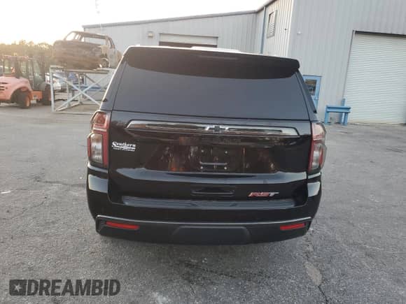 2022 Chevrolet Tahoe RST z VIN 1GNSCRKD5NR261980, wystawiony jako Copart lot #85032304 z przebiegiem 31 571 mil mil oraz Szkoda całkowita • Salvage title. Historia ofert i sprzedaży dostępna na DreamBid. Obrazek 6.