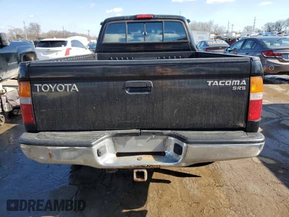 1998 Toyota Tacoma z VIN 4TAWM72N8WZ144489, wystawiony jako Copart lot #46682875 z przebiegiem 238 124 mil mil oraz Czysty tytuł • Clean title. Historia ofert i sprzedaży dostępna na DreamBid. Obrazek 6.