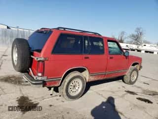 1993 Chevrolet Blazer с VIN 1GNDT13W9P2194015, выставлен на аукционе Copart как лот 48327255 с пробегом 188 591 миль миль и Списание • Salvage title. История ставок и продаж доступна на DreamBid. Изображение 3.