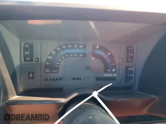 1991 Chevrolet S-10 z VIN 1GCCS14R5M8175082, wystawiony jako Copart lot #88658475 z przebiegiem 157 956 mil mil oraz Szkoda całkowita • Salvage title. Historia ofert i sprzedaży dostępna na DreamBid. Obrazek 9.