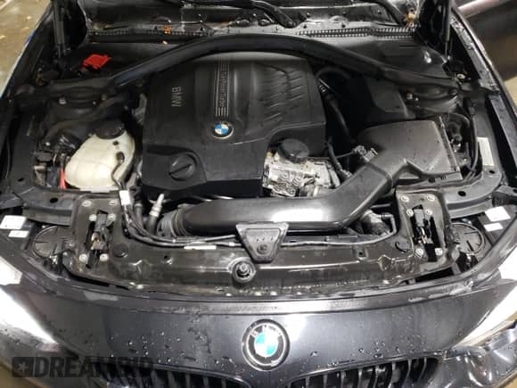 2014 BMW 4 Series 435i xDrive с VIN WBA3R5C54EF730163, выставлен на аукционе Copart как лот 57915365 с пробегом 82 985 миль миль и Списание • Salvage title. История ставок и продаж доступна на DreamBid. Изображение 12.