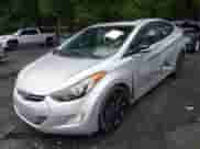 2013 Hyundai Elantra GLS с VIN KMHDH4AEXDU988314, выставлен на аукционе IAAI как лот 42914373 с пробегом 123 977 миль миль и . История ставок и продаж доступна на DreamBid. Изображение 2.