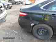 2016 Toyota Camry LE z VIN 4T1BD1FK7GU188333, wystawiony jako IAAI lot #43300091 z przebiegiem 305 952 mil mil oraz . Historia ofert i sprzedaży dostępna na DreamBid. Obrazek 19.