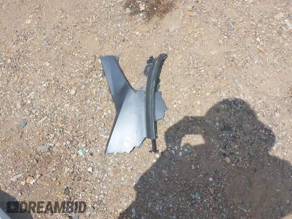 2022 Chevrolet TrailBlazer LS z VIN KL79MMS24NB103562, wystawiony jako IAAI lot #42623549 z przebiegiem 53 698 mil mil oraz . Historia ofert i sprzedaży dostępna na DreamBid. Obrazek 12.