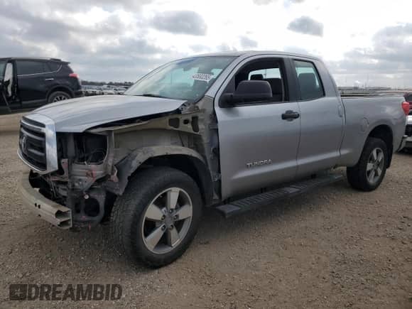 2012 Toyota Tundra z VIN 5TFRU5F13CX027956, wystawiony jako Copart lot #43580265 z przebiegiem 156 862 mil mil oraz Szkoda całkowita • Salvage title. Historia ofert i sprzedaży dostępna na DreamBid. Obrazek 1.