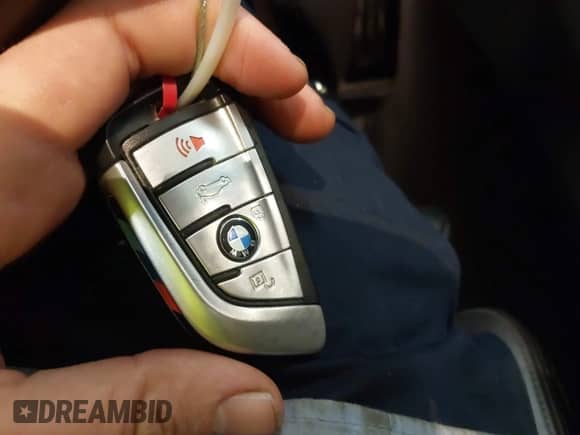 2018 BMW 5 Series M550i xDrive с VIN WBAJB9C53JB049920, выставлен на аукционе IAAI как лот 42216748 с пробегом 53 036 миль миль и . История ставок и продаж доступна на DreamBid. Изображение 11.