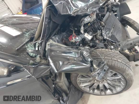 2013 Chrysler 300 C John Varvatos Limited Edition with VIN 2C3CCADG3DH709643, listed as a IAAI auction lot 42601096 with 127,514 mi miles and . Bid and sale history available at DreamBid. Image 6.