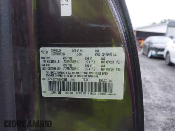 1997 Dodge 1500 с VIN 3B7HF13YXVG742322, выставлен на аукционе IAAI как лот 42331845 с пробегом 217 071 миль миль и . История ставок и продаж доступна на DreamBid. Изображение 9.