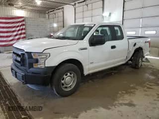 2016 Ford F-150 XLT z VIN 1FTFX1EG8GKE61396, wystawiony jako Copart lot #47974634 z przebiegiem 34 400 mil mil oraz Szkoda całkowita • Salvage title. Historia ofert i sprzedaży dostępna na DreamBid. Obrazek 1.