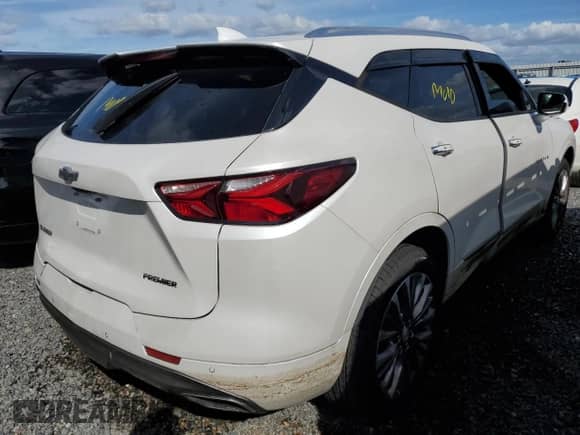 2021 Chevrolet Blazer Premier z VIN 3GNKBFRS6MS535902, wystawiony jako Copart lot #77276234 z przebiegiem Nie podano mil oraz Szkoda całkowita • Salvage title. Historia ofert i sprzedaży dostępna na DreamBid. Obrazek 3.