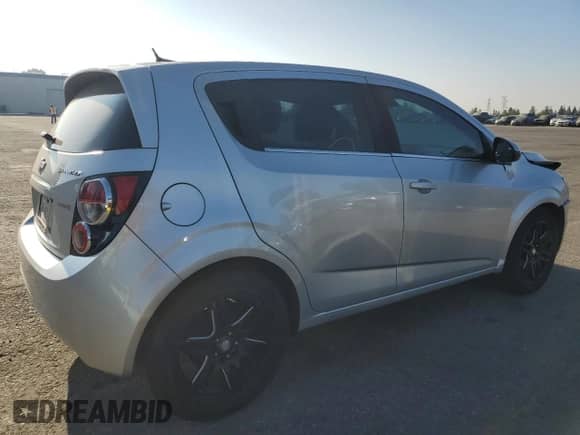 2013 Chevrolet Sonic LT with VIN 1G1JC6SB8D4193096, listed as a Copart auction lot 68785655 with 80,478 mi miles and Salvage title. Bid and sale history available at DreamBid. Image 3.