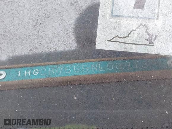 1992 Honda Accord with VIN 1HGCB7655NL009139, listed as a IAAI auction lot 42916543 with 357,938 mi miles and . Bid and sale history available at DreamBid. Image 9.