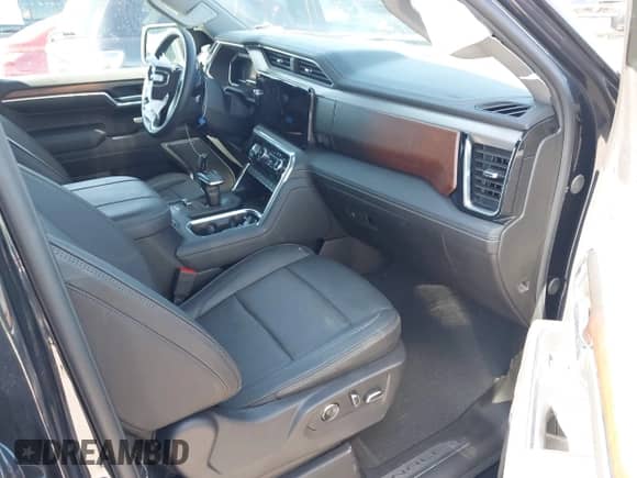 2024 GMC Sierra 1500 Denali с VIN 1GTUUGEL3RZ370028, выставлен на аукционе IAAI как лот 42273048 с пробегом 9 092 миль миль и . История ставок и продаж доступна на DreamBid. Изображение 5.