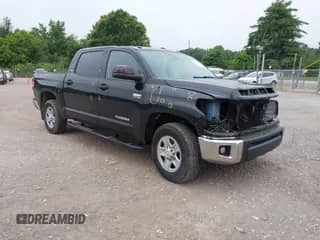 2018 Toyota Tundra SR5 с VIN 5TFEY5F19JX242306, выставлен на аукционе IAAI как лот 42524820 с пробегом 55 544 миль миль и . История ставок и продаж доступна на DreamBid. Изображение 1.