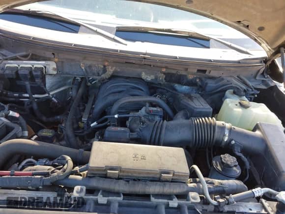 2010 Ford F-150 XL z VIN 1FTEX1E84AFD28770, wystawiony jako IAAI lot #43320606 z przebiegiem 109 728 mil mil oraz . Historia ofert i sprzedaży dostępna na DreamBid. Obrazek 10.