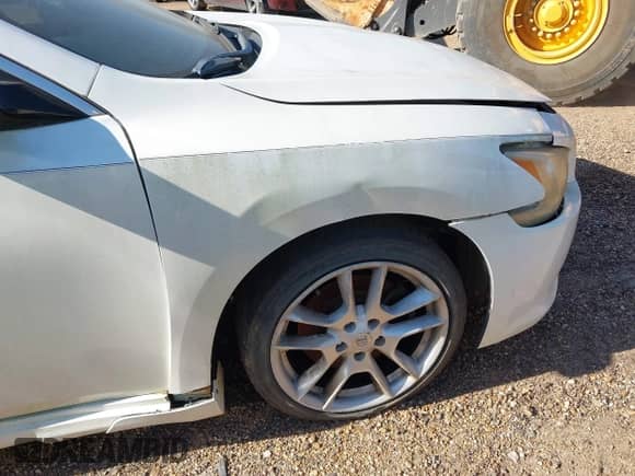 2014 Nissan Maxima S z VIN 1N4AA5AP2EC499387, wystawiony jako IAAI lot #36105707 z przebiegiem 190 187 mil mil oraz . Historia ofert i sprzedaży dostępna na DreamBid. Obrazek 13.