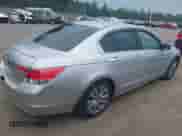 2011 Honda Accord EX z VIN 1HGCP2E7XBA151016, wystawiony jako IAAI lot #42850494 z przebiegiem 242 145 mil mil oraz . Historia ofert i sprzedaży dostępna na DreamBid. Obrazek 4.