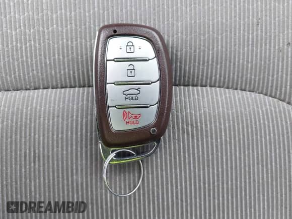 2017 Hyundai Elantra SE with VIN 5NPD84LF7HH030435, listed as a IAAI auction lot 43053373 with 71,677 mi miles and . Bid and sale history available at DreamBid. Image 11.