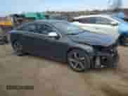 2015 Volvo S60 T6 R-Design Platinum с VIN YV1902TS7F1342056, выставлен на аукционе Copart как лот 79418384 с пробегом 224 403 миль миль и Списание • Salvage title. История ставок и продаж доступна на DreamBid. Изображение 4.