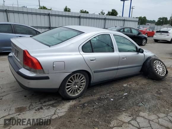 2004 Volvo S60 с VIN YV1RS59V842319339, выставлен на аукционе Copart как лот 61177875 с пробегом 147 712 миль миль и Списание • Salvage title. История ставок и продаж доступна на DreamBid. Изображение 3.