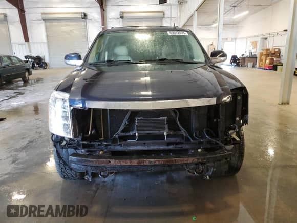 2013 Cadillac Escalade Luxury z VIN 1GYS4BEF4DR225183, wystawiony jako Copart lot #69042835 z przebiegiem 164 592 mil mil oraz Szkoda całkowita • Salvage title. Historia ofert i sprzedaży dostępna na DreamBid. Obrazek 5.