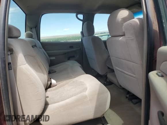 2002 Chevrolet Silverado 1500 с VIN 1GCJC33G92F215561, выставлен на аукционе Copart как лот 62516525 с пробегом 115 028 миль миль и Списание • Salvage title. История ставок и продаж доступна на DreamBid. Изображение 10.