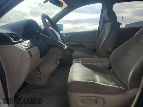 2009 Honda Odyssey EX with VIN 5FNRL384X9B003865, listed as a Copart auction lot 84802435 with 215,409 mi miles and Clean title. Bid and sale history available at DreamBid. Image 7.