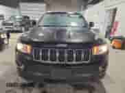 2016 Jeep Grand Cherokee Laredo z VIN 1C4RJFAG4GC357225, wystawiony jako Copart lot #86145155 z przebiegiem 91 107 mil mil oraz Szkoda całkowita • Salvage title. Historia ofert i sprzedaży dostępna na DreamBid. Obrazek 5.