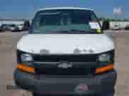 2012 Chevrolet Express Cargo z VIN 1GCWGFCA8C1193378, wystawiony jako IAAI lot #43114816 z przebiegiem 323 351 mil mil oraz . Historia ofert i sprzedaży dostępna na DreamBid. Obrazek 6.