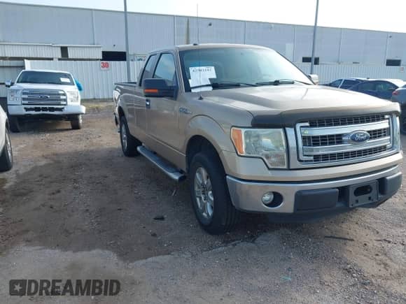 2013 Ford F-150 XL with VIN 1FTFX1CF0DKD94413, listed as a IAAI auction lot 42503182 with 85,104 mi miles and . Bid and sale history available at DreamBid. Image 1.