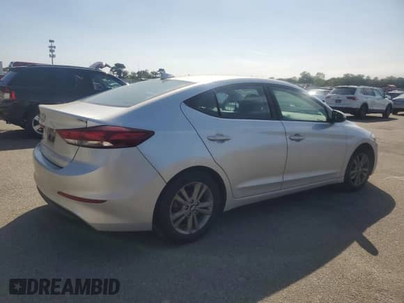 2018 Hyundai Elantra SEL с VIN 5NPD84LF4JH375511, выставлен на аукционе Copart как лот 72091665 с пробегом 169 152 миль миль и Чистый • Clean title. История ставок и продаж доступна на DreamBid. Изображение 3.