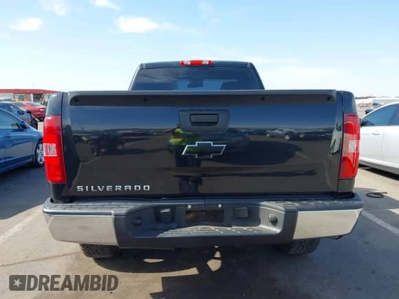 2012 Chevrolet Silverado 1500 Work Truck с VIN 1GCNCPEX8CZ200071, выставлен на аукционе IAAI как лот 42390598 с пробегом 140 344 миль миль и . История ставок и продаж доступна на DreamBid. Изображение 17.