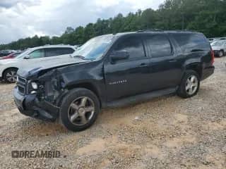 2010 Chevrolet Suburban LT z VIN 1GNUCJE08AR271805, wystawiony jako Copart lot #58423995 z przebiegiem 334 273 mil mil oraz Szkoda całkowita • Salvage title. Historia ofert i sprzedaży dostępna na DreamBid. Obrazek 1.