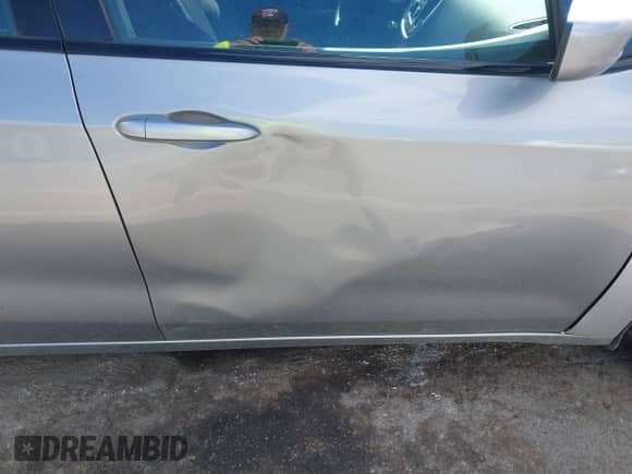 2015 Dodge Dart SXT with VIN 1C3CDFBB5FD265229, listed as a IAAI auction lot 43306149 with 165,461 mi miles and . Bid and sale history available at DreamBid. Image 6.