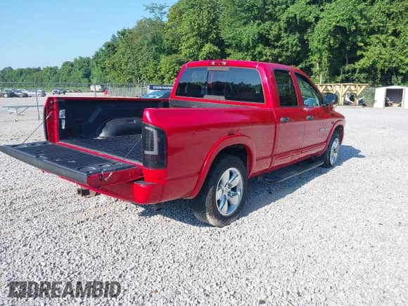 2005 Dodge 1500 SLT with VIN 1D7HA18D85S351382, listed as a IAAI auction lot 42821641 with 185,000 mi miles and . Bid and sale history available at DreamBid. Image 4.