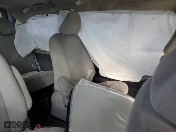 2017 Toyota Sienna L with VIN 5TDZZ3DC2HS832404, listed as a Copart auction lot 81768025 with 83,955 mi miles and Salvage title. Bid and sale history available at DreamBid. Image 11.