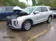2025 Hyundai Palisade SEL z VIN KM8R2DGE2SU947512, wystawiony jako IAAI lot #43295191 z przebiegiem 3 416 mil mil oraz . Historia ofert i sprzedaży dostępna na DreamBid. Obrazek 2.