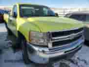 2008 Chevrolet Silverado 2500HD Work Truck z VIN 1GCHK24K18E143820, wystawiony jako Copart lot #42484755 z przebiegiem 82 035 mil mil oraz Szkoda całkowita • Salvage title. Historia ofert i sprzedaży dostępna na DreamBid. Obrazek 4.