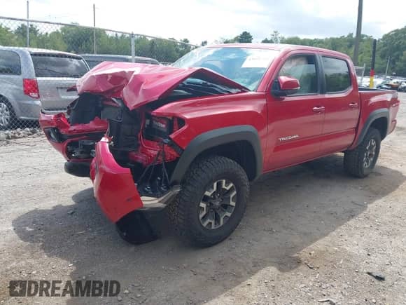 2017 Toyota Tacoma SR5 with VIN 3TMCZ5ANXHM118561, listed as a IAAI auction lot 43051738 with 76,645 mi miles and . Bid and sale history available at DreamBid. Image 18.