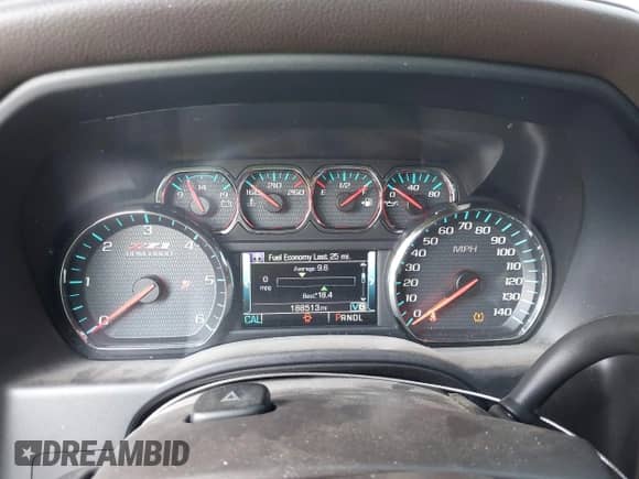 2017 Chevrolet Silverado 1500 LTZ z VIN 3GCUKSEJ8HG153838, wystawiony jako IAAI lot #42899717 z przebiegiem 188 513 mil mil oraz . Historia ofert i sprzedaży dostępna na DreamBid. Obrazek 7.