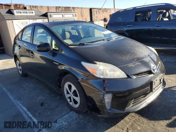 2014 Toyota Prius Two with VIN JTDKN3DU0E0379209, listed as a Copart auction lot 82505605 with 166,612 mi miles and Clean title. Bid and sale history available at DreamBid. Image 4.
