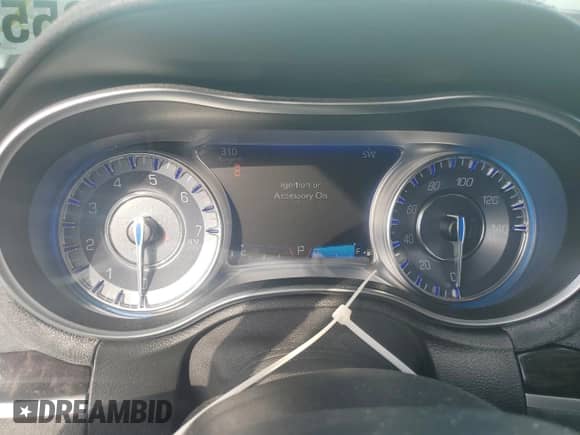 2017 Chrysler 300 C с VIN 2C3CCAKGXHH582558, выставлен на аукционе Copart как лот 62297955 с пробегом 94 356 миль миль и Списание • Salvage title. История ставок и продаж доступна на DreamBid. Изображение 9.