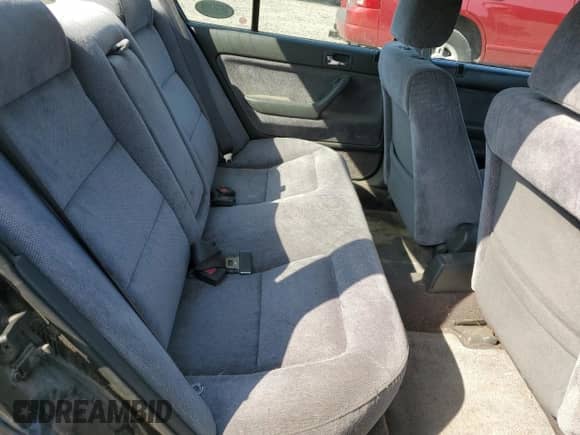 1990 Honda Accord LX z VIN JHMCB7658LC106944, wystawiony jako Copart lot #54325895 z przebiegiem 94 905 mil mil oraz Szkoda całkowita • Salvage title. Historia ofert i sprzedaży dostępna na DreamBid. Obrazek 10.