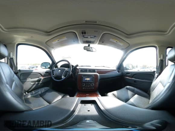 2013 Chevrolet Avalanche LTZ z VIN 3GNTKGE73DG263937, wystawiony jako IAAI lot #43152460 z przebiegiem 100 489 mil mil oraz . Historia ofert i sprzedaży dostępna na DreamBid. Obrazek 18.