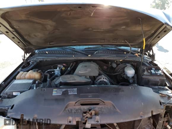 2006 GMC Sierra 1500 SLE1 z VIN 2GTEC13T161228725, wystawiony jako Copart lot #70601415 z przebiegiem 225 912 mil mil oraz Szkoda całkowita • Salvage title. Historia ofert i sprzedaży dostępna na DreamBid. Obrazek 11.