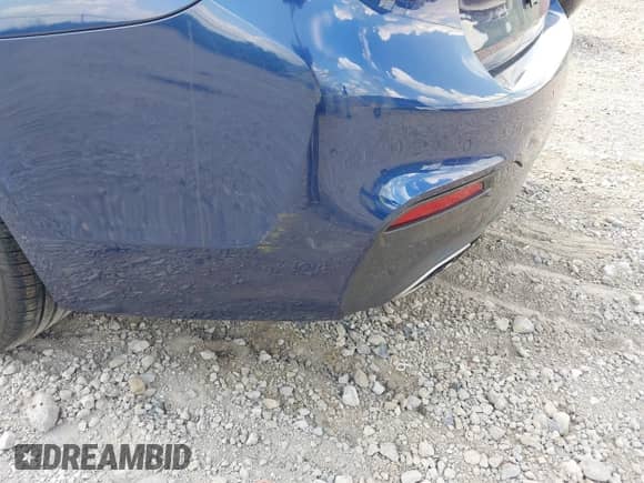 2018 BMW 5 Series 540i xDrive с VIN WBAJE7C56JWC57409, выставлен на аукционе IAAI как лот 42727783 с пробегом 53 126 миль миль и . История ставок и продаж доступна на DreamBid. Изображение 17.