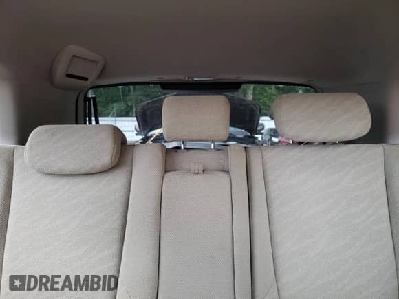 2005 Hyundai Tucson GL z VIN KM8JM12B85U194821, wystawiony jako Copart lot #68348115 z przebiegiem 262 525 mil mil oraz Szkoda całkowita • Salvage title. Historia ofert i sprzedaży dostępna na DreamBid. Obrazek 10.