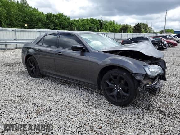 2020 Chrysler 300 Touring L с VIN 2C3CCAAG9LH220702, выставлен на аукционе Copart как лот 55099915 с пробегом Не указан миль и Списание • Salvage title. История ставок и продаж доступна на DreamBid. Изображение 4.