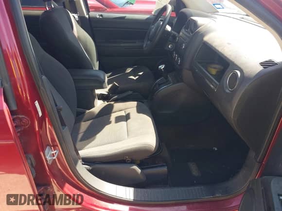2013 Jeep Compass Sport с VIN 1C4NJCBA4DD187820, выставлен на аукционе IAAI как лот 43142822 с пробегом 160 962 миль миль и . История ставок и продаж доступна на DreamBid. Изображение 5.